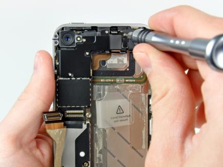 Чистка iPhone после попадания влаги